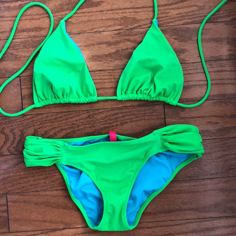 VS Pink bikini